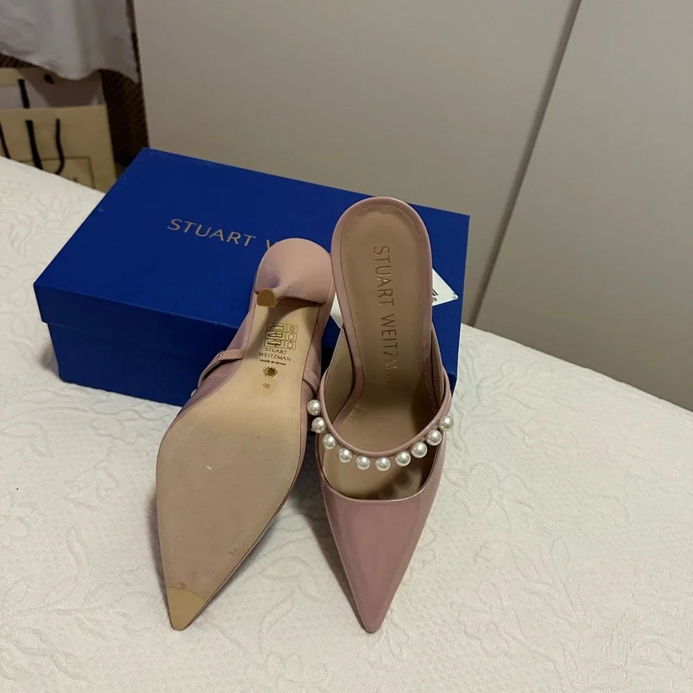 Stuart Weitzman Goldie Womens Patent Leather Slip On Pumps with pearls. - Picture 7 of 8